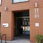 아파트 Modern In Center